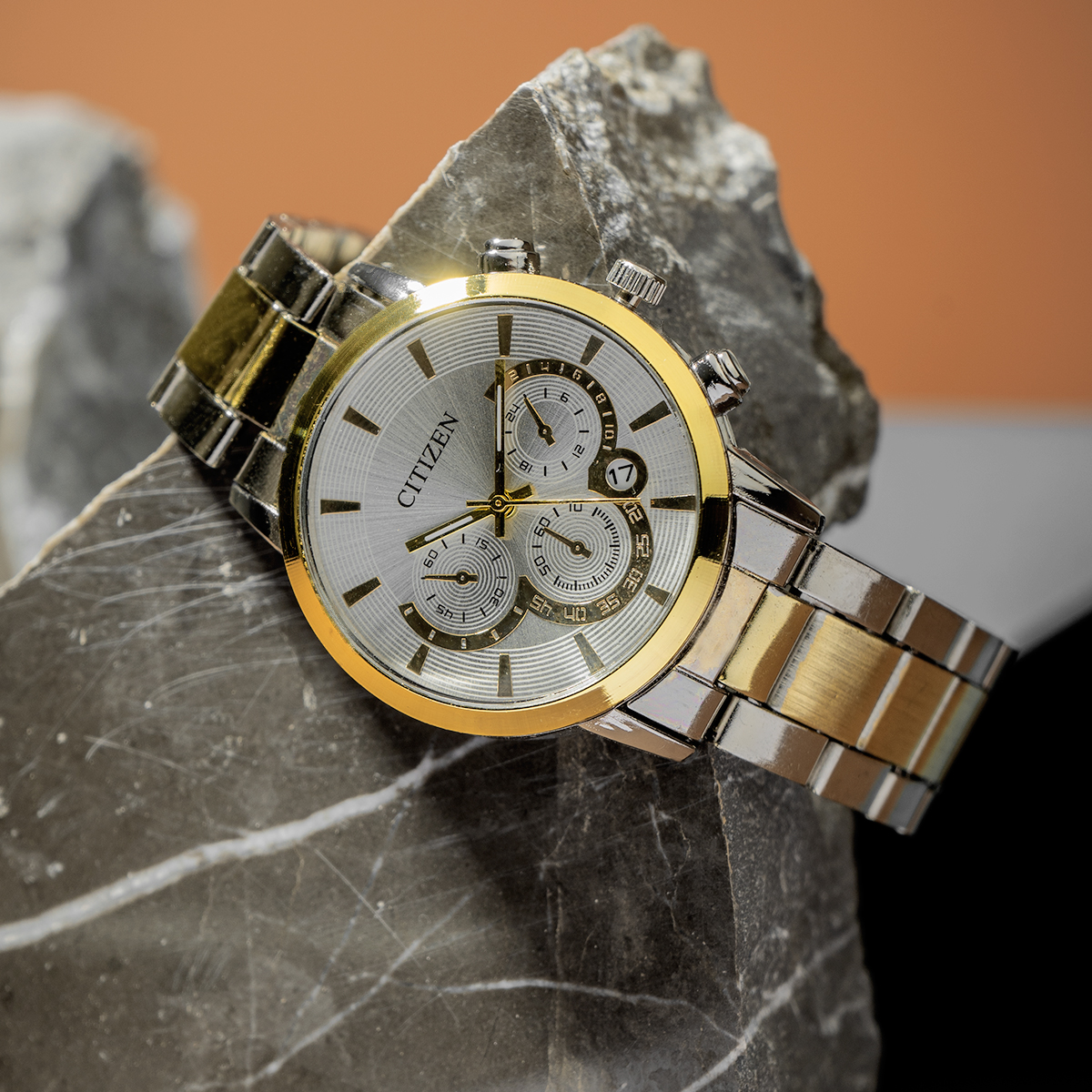 ساعت Citizen طلایی مدل EL30