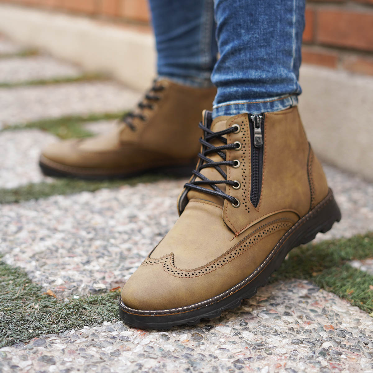 نیم بوت مردانه خاکی مدل Hirbod